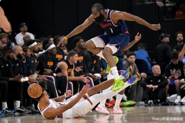 全民配资 被狄龙惹毛了! 哈登梦回巅峰打爆太阳! 小卡触底反弹, 比尔再度拉胯